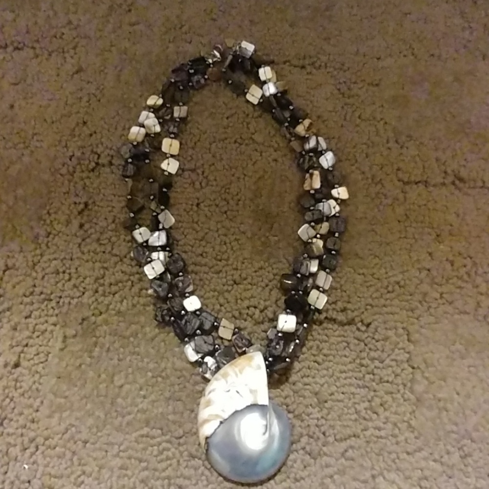 Shell necklace